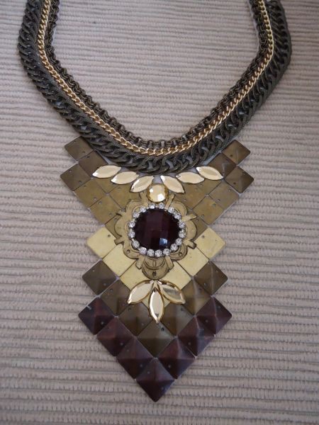 MAXI COLAR